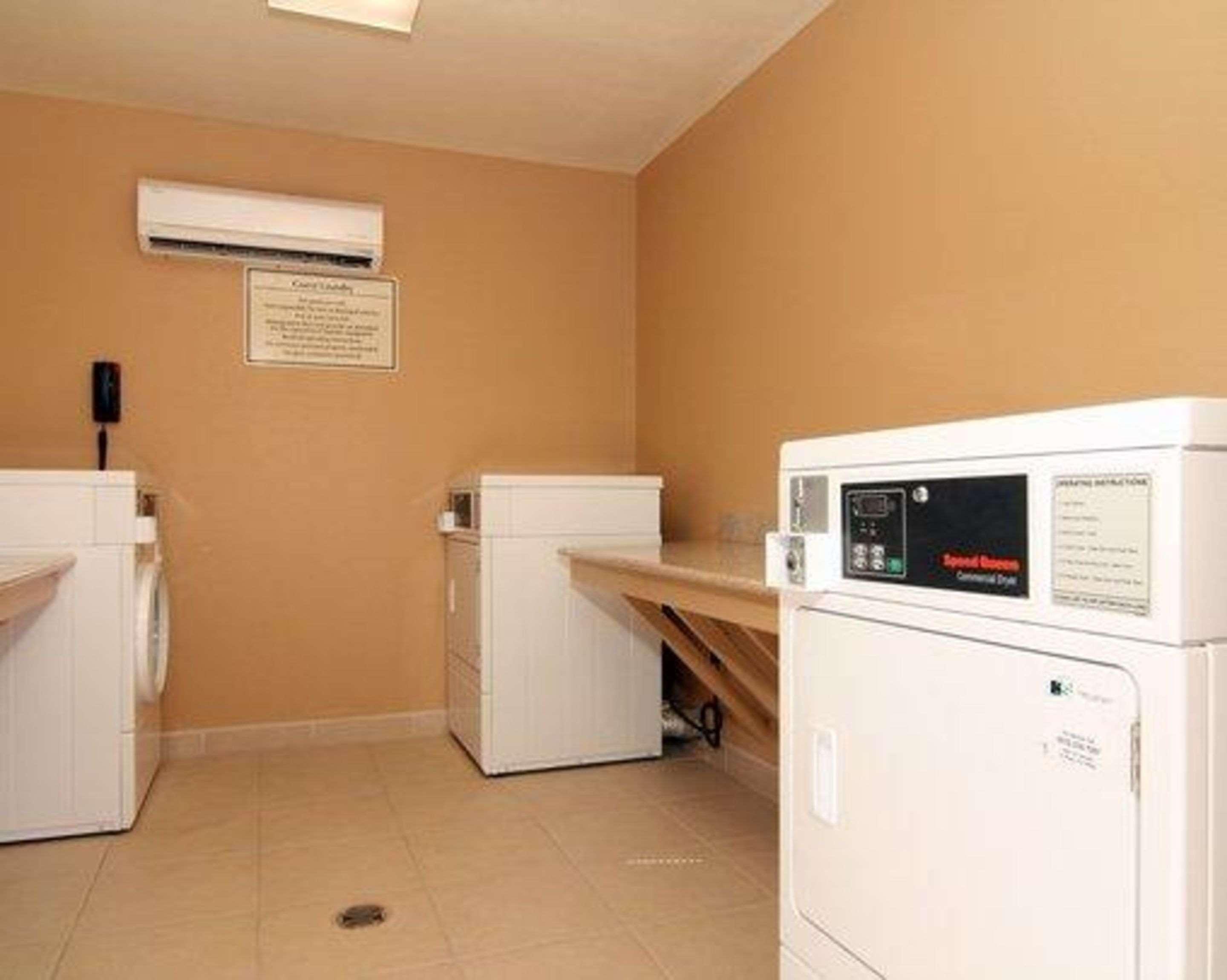 Suburban Studios Alamogordo Exterior photo